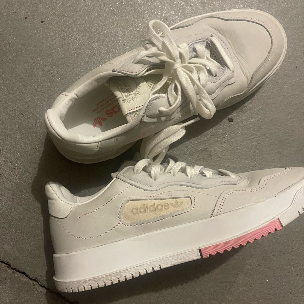 Custom Adidas - Picture 4 of 4